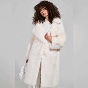 NWT AKIRA Cream Faux Fur Coat 1X /2X